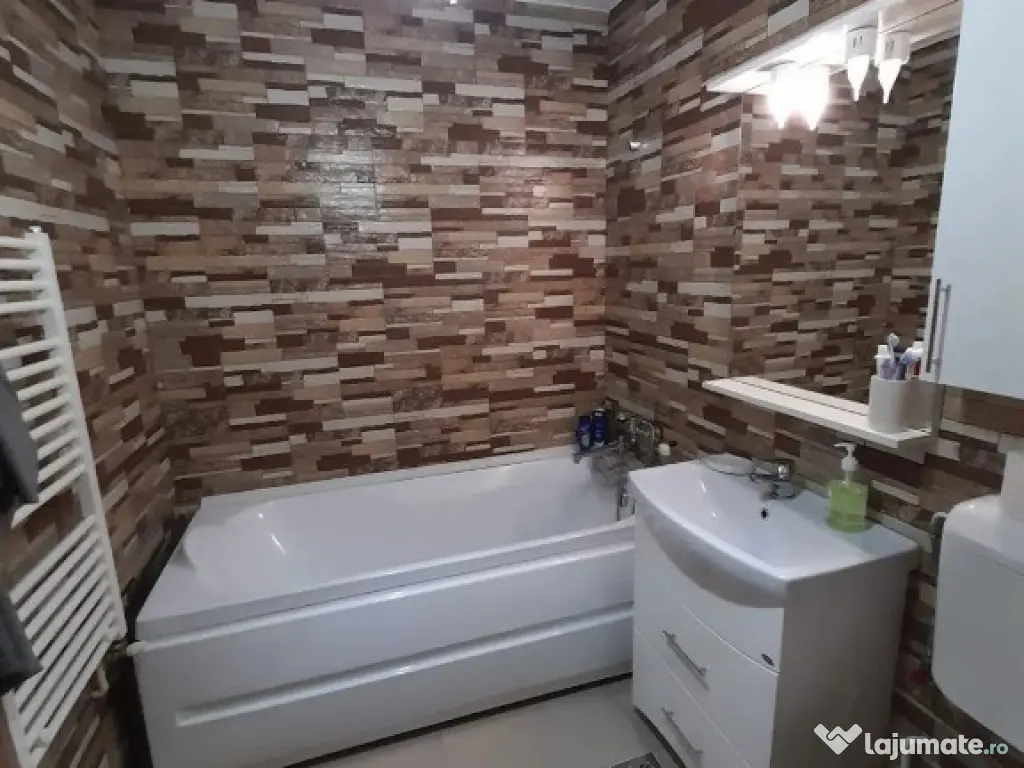 1 camera in zona Modern