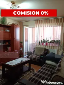 Apartament de vanzare, cu 3 camere, decomandat, 65 mp, carti