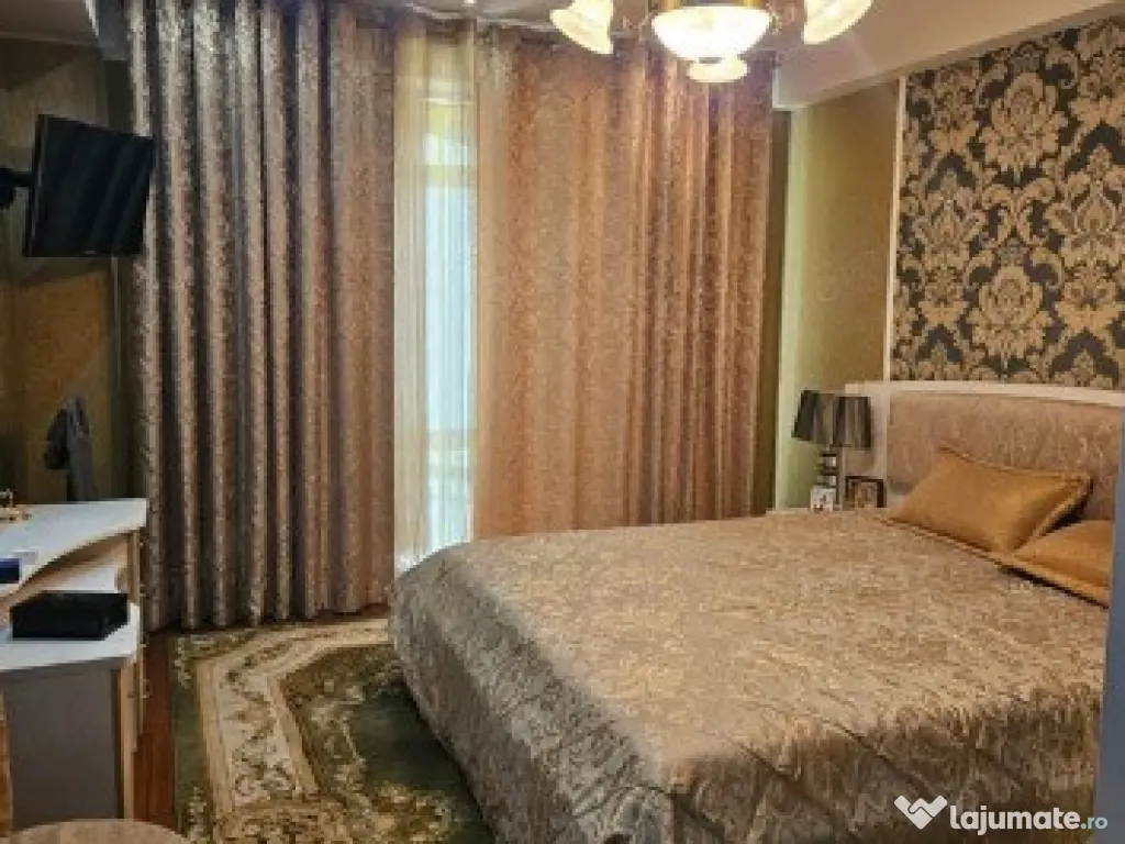 3 camere in zona Girocului