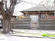 Gara - Spitalul CFR - Str. Scolii, casa din caramida, ter... 