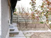 Gara - Spitalul CFR - Str. Scolii, casa din caramida, ter... 