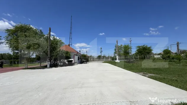 Fabrică de confecții textile activă, 1.600 mp, 11.720 mp