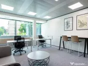 Spațiu de birou privat pentru 3 persoane în Regus Charles de Gaulle 