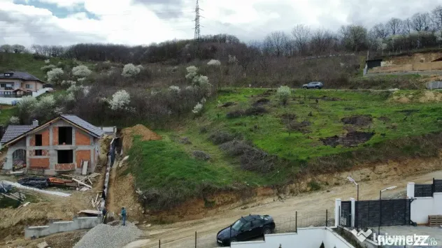 TEREN INTRAVILAN - RM. VALCEA