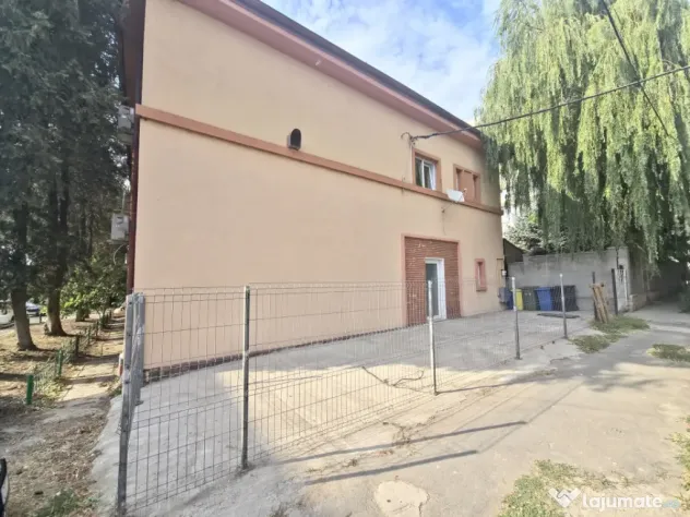 Faleză Nord Clădire birouri cu 25+ încăperi Afacere la c