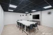 Spațiu de birou privat pentru 4 persoane în Regus Iride Business 