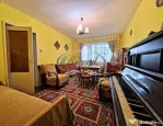 Apartament spatios, etaj intermediar, zona Academiei de muzi