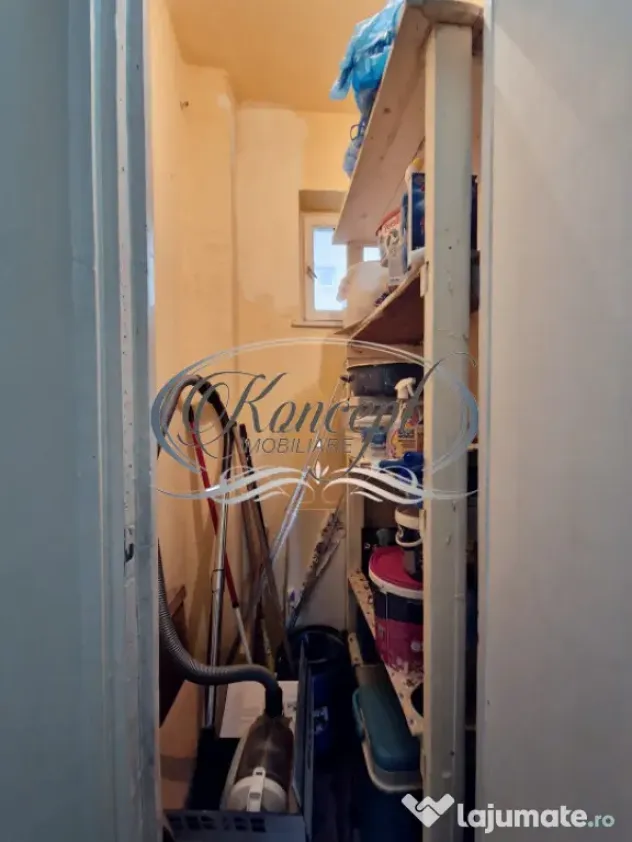 Apartament spatios, etaj intermediar, zona Academiei de muzi
