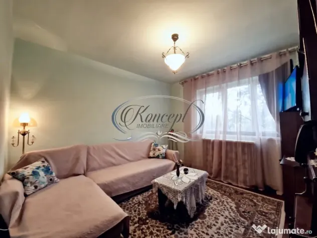 Apartament spatios, etaj intermediar, zona Academiei de muzi