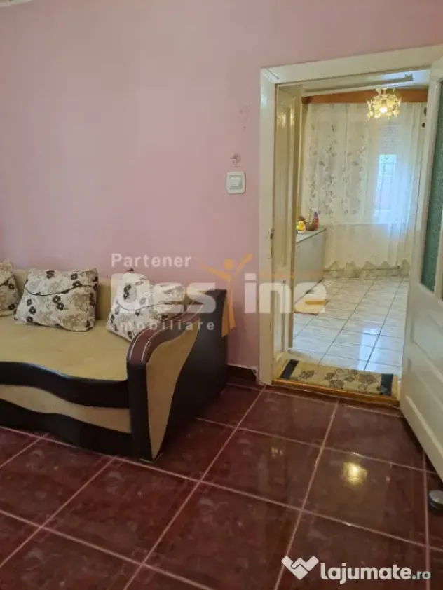 CASA DE VANZARE IN HD