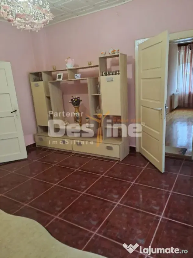 CASA DE VANZARE IN HD