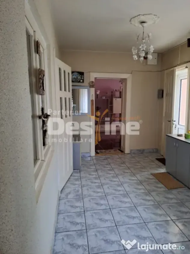 CASA DE VANZARE IN HD