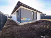 Casa Single Pe Parter Sanpetru Toate Utilitatile 