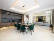 PENTHOUSE CU PISCINA, VEDERE PANORAMICA LA MARE/FALEZA OLIMP 