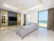 PENTHOUSE CU PISCINA, VEDERE PANORAMICA LA MARE/FALEZA OLIMP 