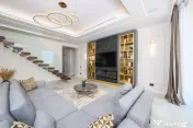 PENTHOUSE CU PISCINA, VEDERE PANORAMICA LA MARE/FALEZA OLIMP 