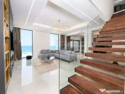 PENTHOUSE CU PISCINA, VEDERE PANORAMICA LA MARE/FALEZA OLIMP 