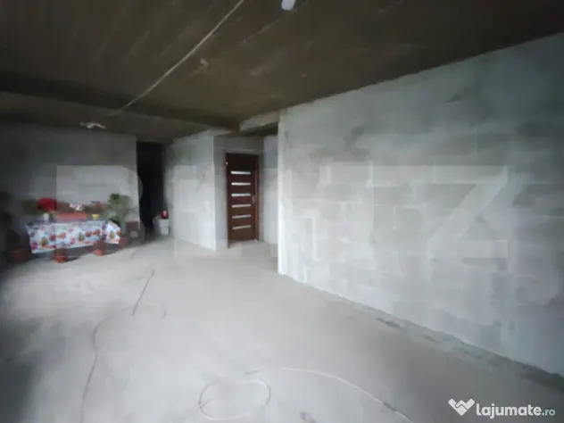 Casa P în Șimnicu de Sus, 3 camere, 71 mp utili, teren 324