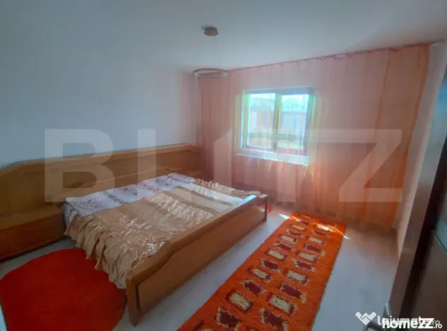 Casa P în Șimnicu de Sus, 3 camere, 71 mp utili, teren 324