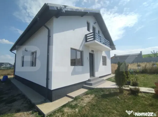 Casa P în Șimnicu de Sus, 3 camere, 71 mp utili, teren 324