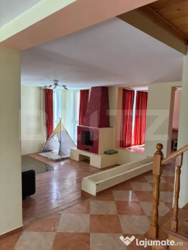 Casă de vânzare în Dumbrăvița – locație centrală