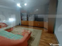 Apartament de vanzare, cu 3 camere, etaj 4, zona Girocului