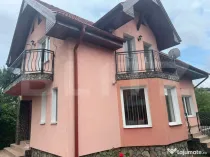 Două case în aceeași curte – Târgu Mureș, teren 1000