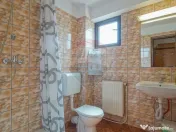 Comision 0 %! Pensiune cu 12 camere de vânzare, str. De ... 