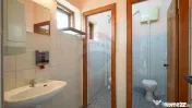 Comision 0 %! Pensiune cu 12 camere de vânzare, str. De ...