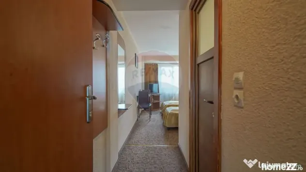 Comision 0 %! Pensiune cu 12 camere de vânzare, str. De ...
