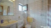 Comision 0 %! Pensiune cu 12 camere de vânzare, str. De ...