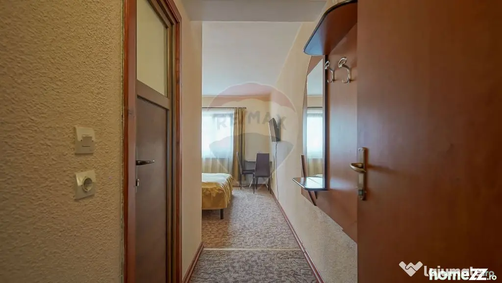 Comision 0 %! Pensiune cu 12 camere de vânzare, str. De ...