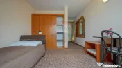 Comision 0 %! Pensiune cu 12 camere de vânzare, str. De ...