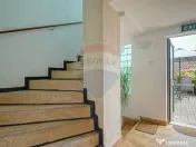 Comision 0 %! Pensiune cu 12 camere de vânzare, str. De ... 