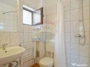 Comision 0 %! Pensiune cu 12 camere de vânzare, str. De ... 