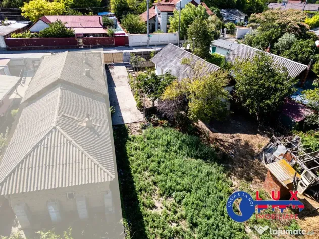 ID 7854 EXCLUSIVITATE – Teren cu casă și ieșire la canal