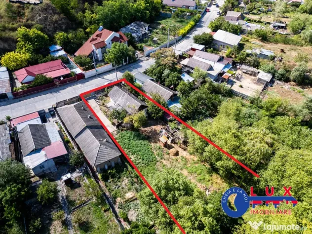 ID 7854 EXCLUSIVITATE – Teren cu casă și ieșire la canal
