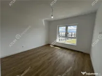 Apartament cu 3 camere si balcon in zona Doamna Stanca din S