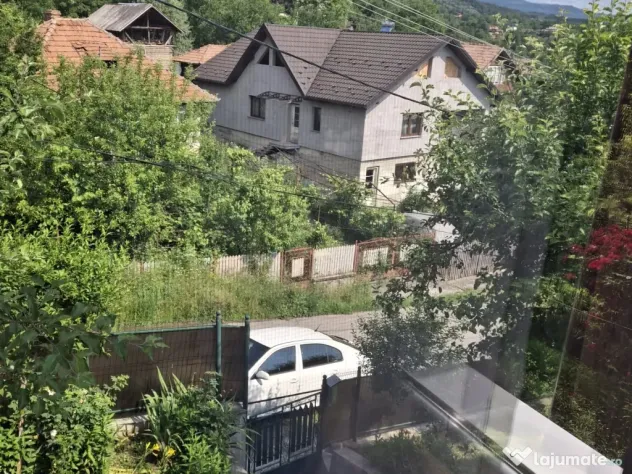 Casa 5 camere,baie,bucatarie,beci,garaj,util 112mp,1.200mp intravilan livada,Slanic