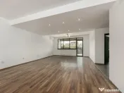 Vilă spațioasă și elegantă în Pipera – zona Porsche 