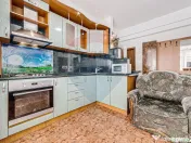 Apartament cu 3 camere de închiriat în zona Boul Rosu 