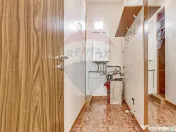 Apartament cu 3 camere de închiriat în zona Boul Rosu 