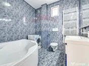 Apartament cu 3 camere de închiriat în zona Boul Rosu 