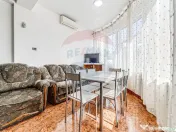 Apartament cu 3 camere de închiriat în zona Boul Rosu 