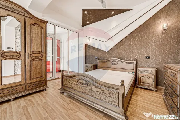 Apartament cu 3 camere de închiriat în zona Boul Rosu