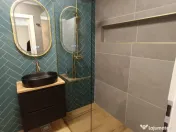 Apartament cu 3 camere, finisat,mobilat,utilat, zona Eroilor 