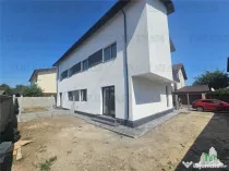 Vila cuplata 4 camere mansarda in Rosu