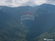 Teren Panoramic in Bran – Vedere spre Bucegi & Piatra C... 