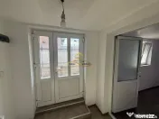 Casa de vanzare in Bacau Saucesti cu potential comercial 