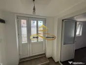 Casa de vanzare in Bacau Saucesti cu potential comercial 